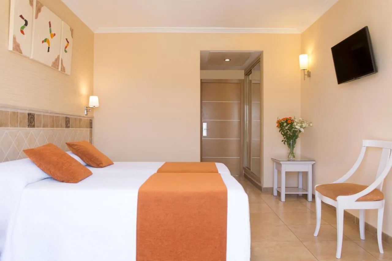 Hotel Plaza Cavana Nerja